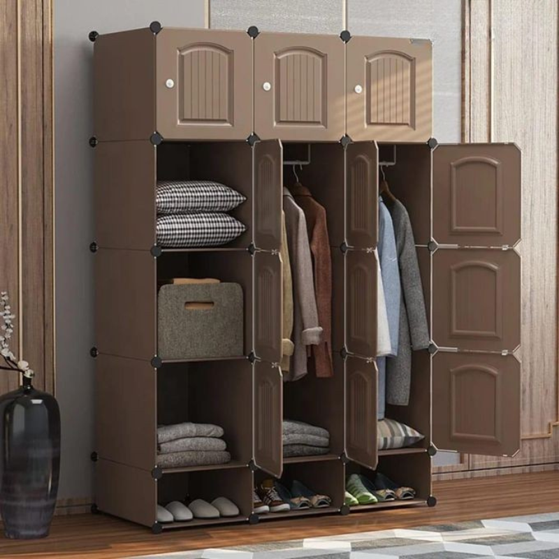 Armoire 3 battants + étagères chaussures